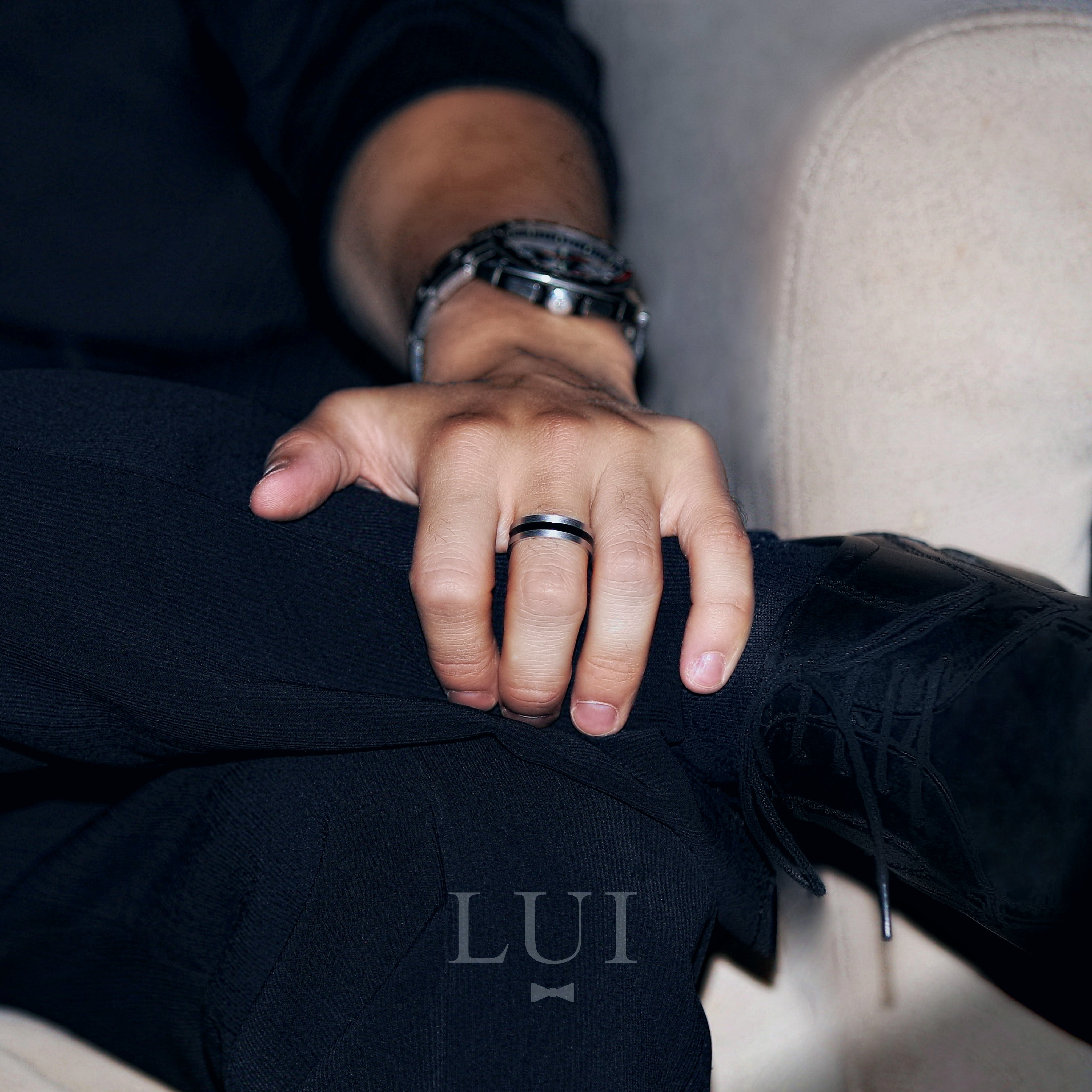 Anillo Black Line Phantom